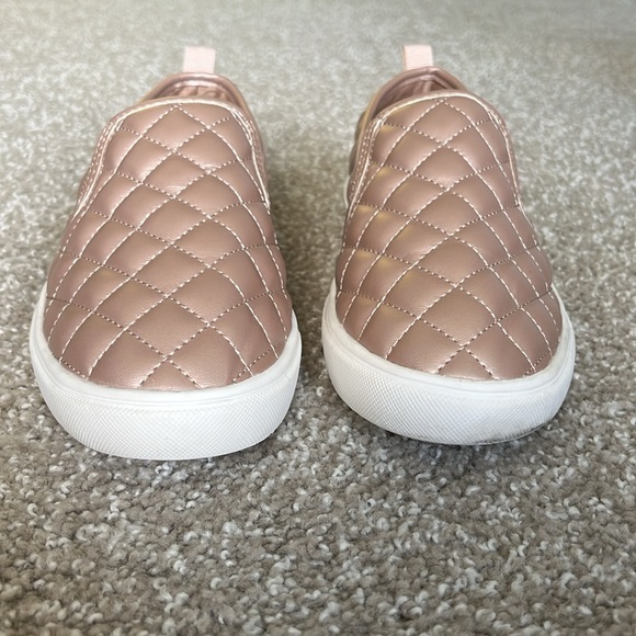 WEST LOOP Comfort Loafers - Picture 2 of 8